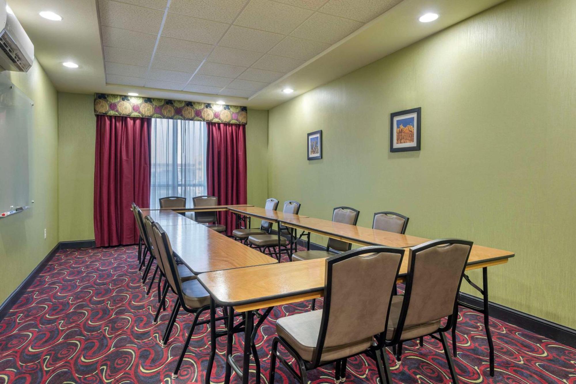 Comfort Inn & Suites Artesia Eksteriør billede